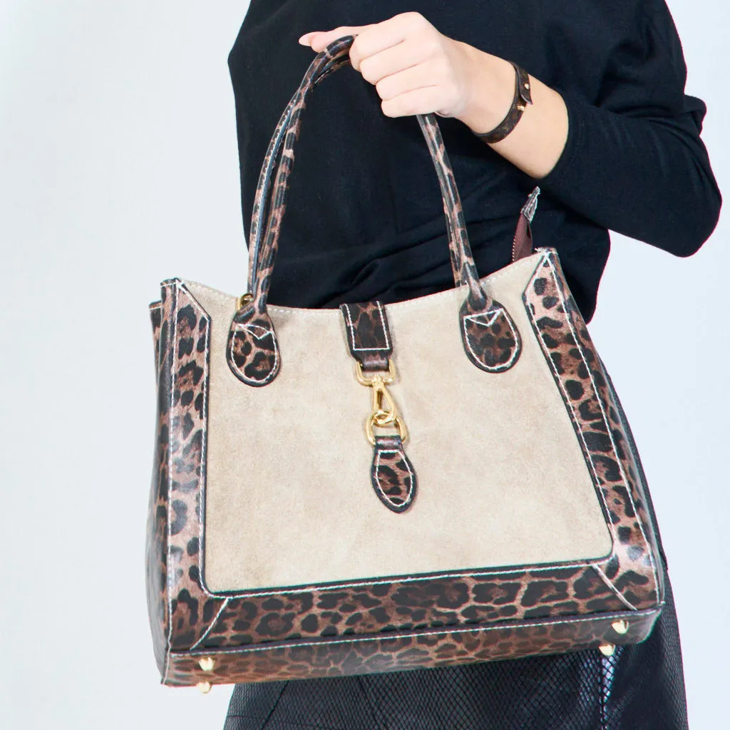 Animal print trim tote bags wholesale