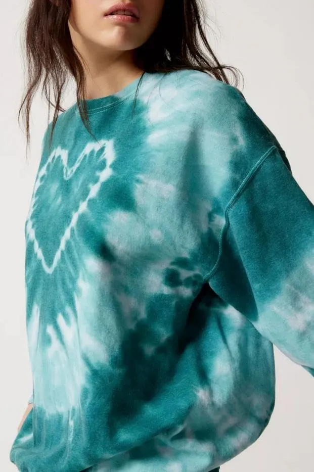 Bowanadacles Women's Heart Tie-dye Print Oversized Sweatshirt Long Sleeve Crewneck Pullover tops Valentine's Day Clothes