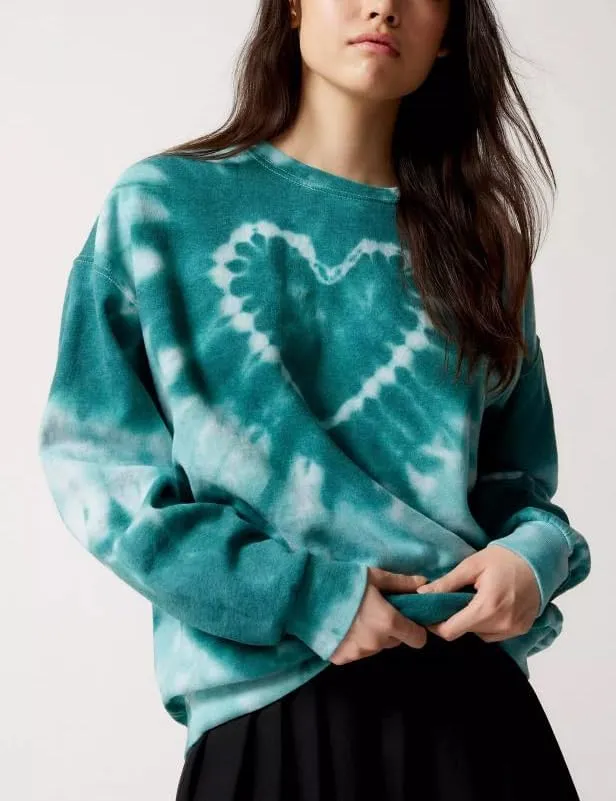 Bowanadacles Women's Heart Tie-dye Print Oversized Sweatshirt Long Sleeve Crewneck Pullover tops Valentine's Day Clothes