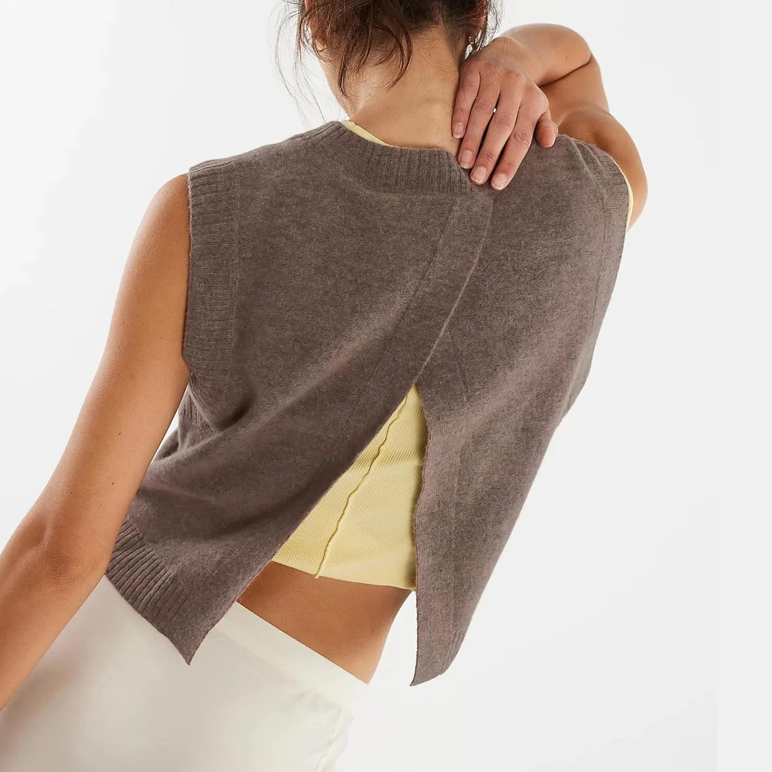 Hixiaohe Sleeveless Sweater Vest for Women Trendy Crewneck Knit Vests Cute Lightweight Pullover Tank Tops Casual Outfits
