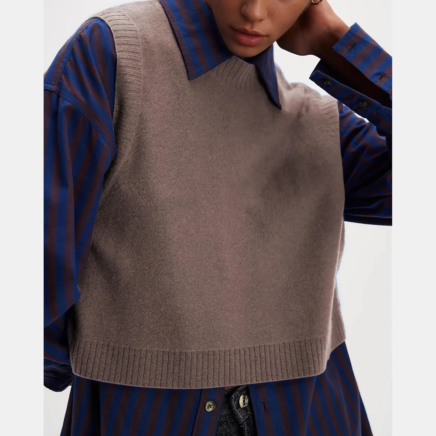 Hixiaohe Sleeveless Sweater Vest for Women Trendy Crewneck Knit Vests Cute Lightweight Pullover Tank Tops Casual Outfits