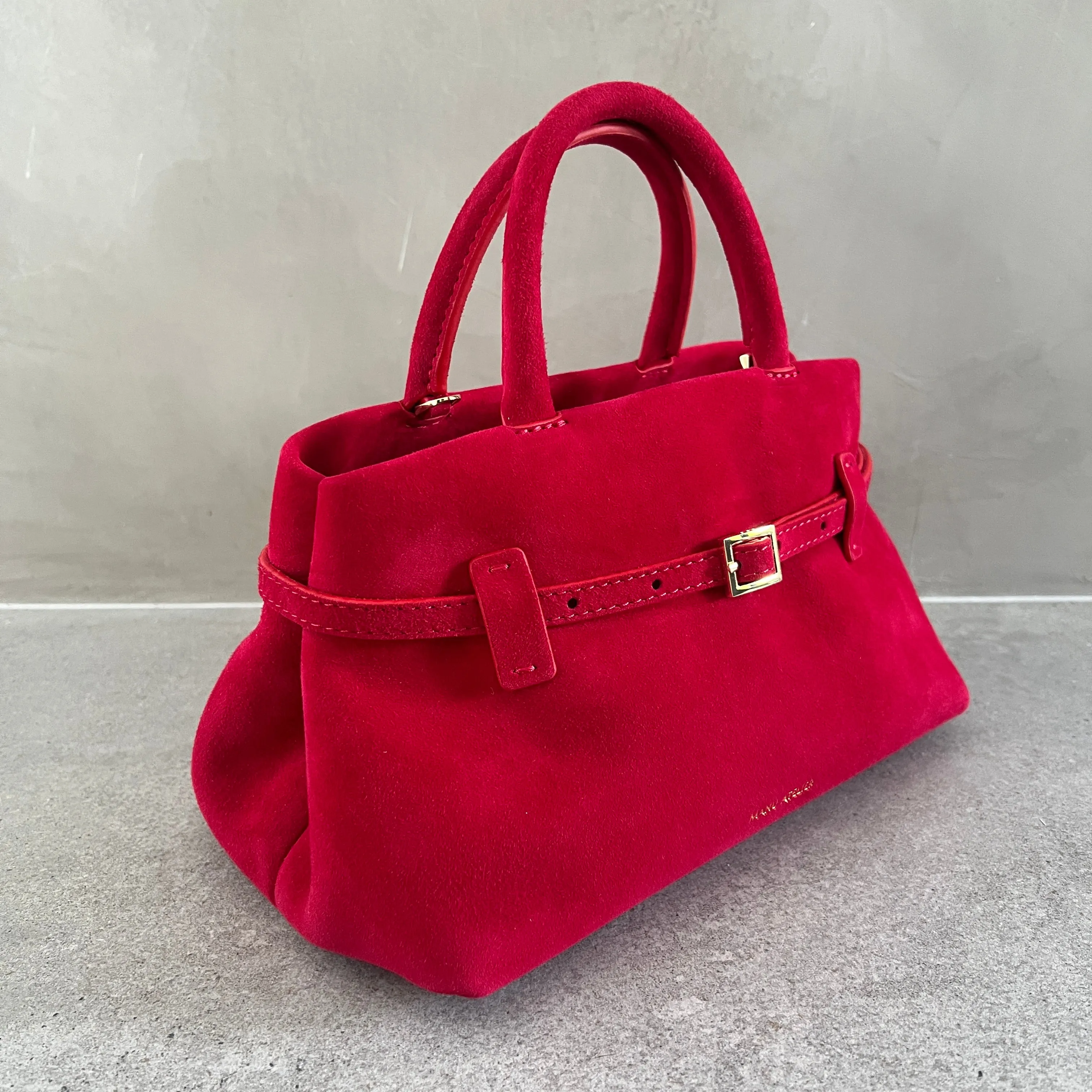 Le Cambon 25, Suede Red