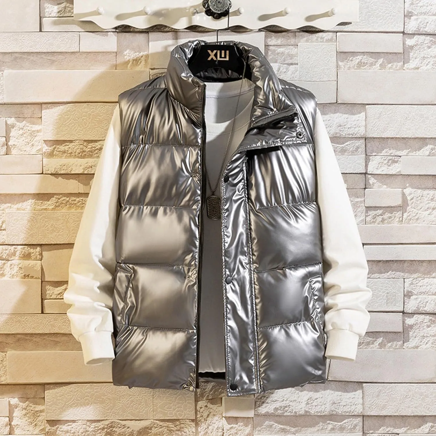 Men's Shiny Metallic Padded Vest Full Zip Winter Warm Sleeveless Puffer Jacket Casual Thick Outdoor Quilted Vest with Pockets