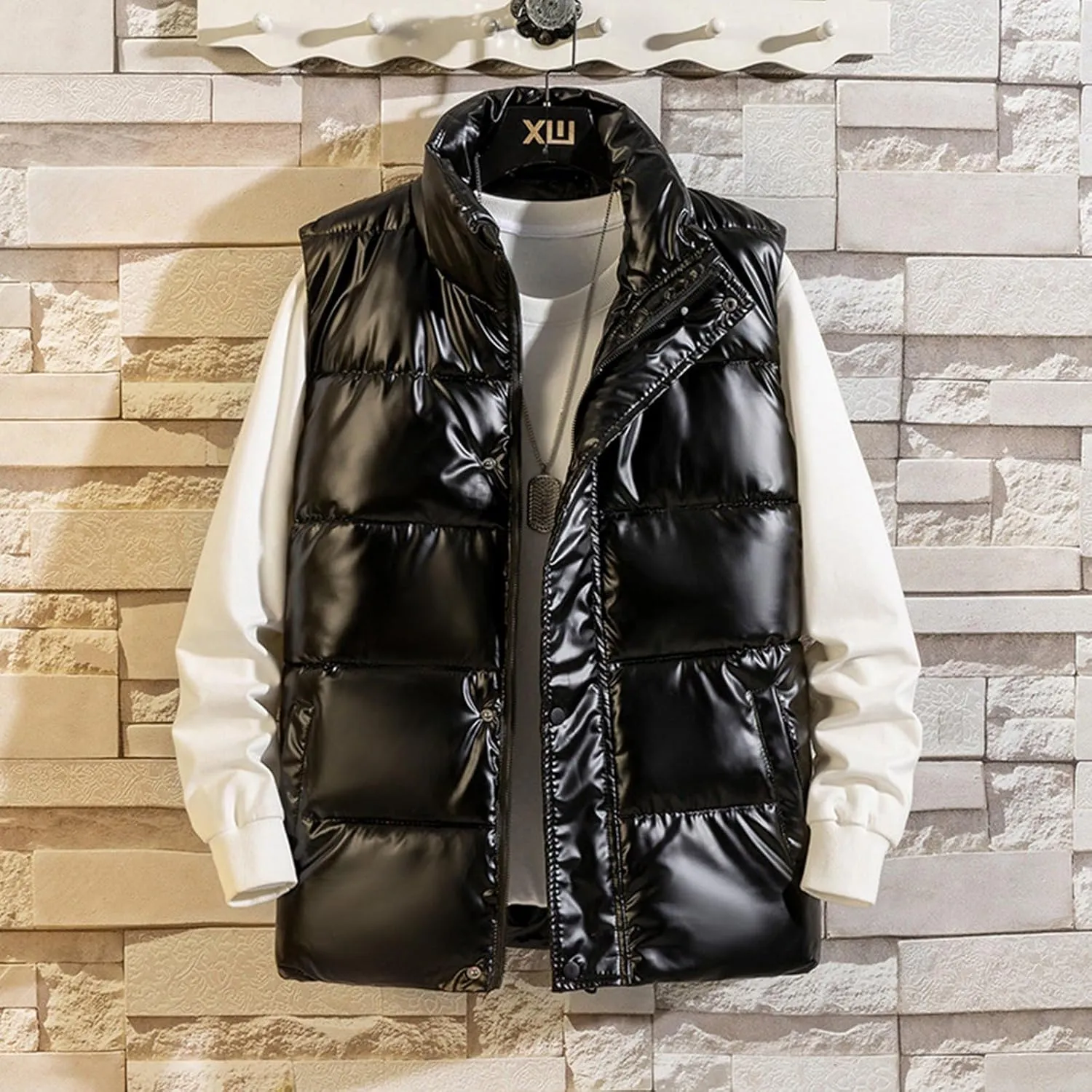 Men's Shiny Metallic Padded Vest Full Zip Winter Warm Sleeveless Puffer Jacket Casual Thick Outdoor Quilted Vest with Pockets