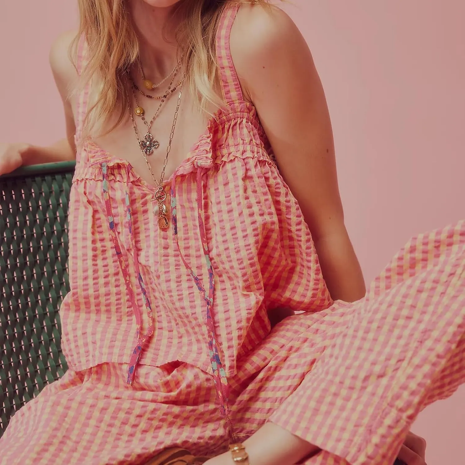 Plaid Cami Top for Women Y2K Tie Front Square Neck Camisole Summer Sleeveless Gingham Cropped Vest Cute Cami Shirt