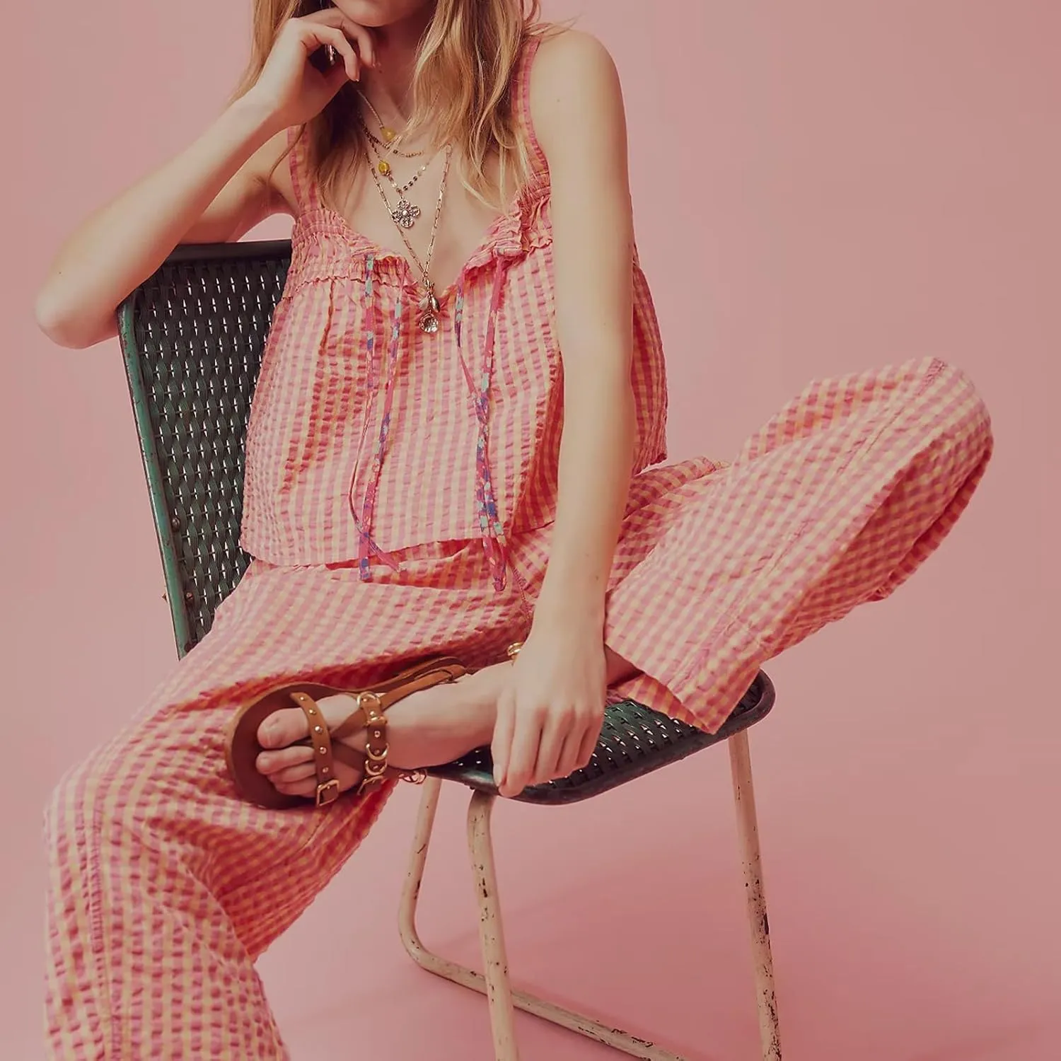 Plaid Cami Top for Women Y2K Tie Front Square Neck Camisole Summer Sleeveless Gingham Cropped Vest Cute Cami Shirt