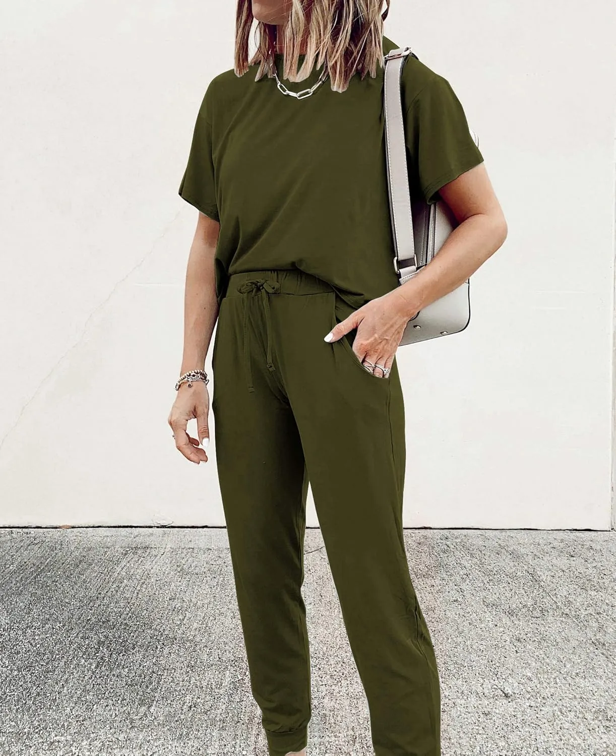 PRETTYGARDEN Women's Two Piece Lounge Sets 2025 Spring Summer Jogger Pants Vacation Outfits Travel Airplane Matching Clothes