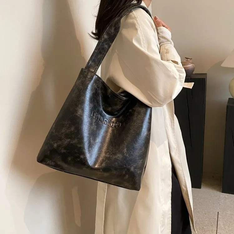 Sohiwoo Fashion Large Capacity PU Shoulder Tote Bag Stylish Bucket Purse For Commute