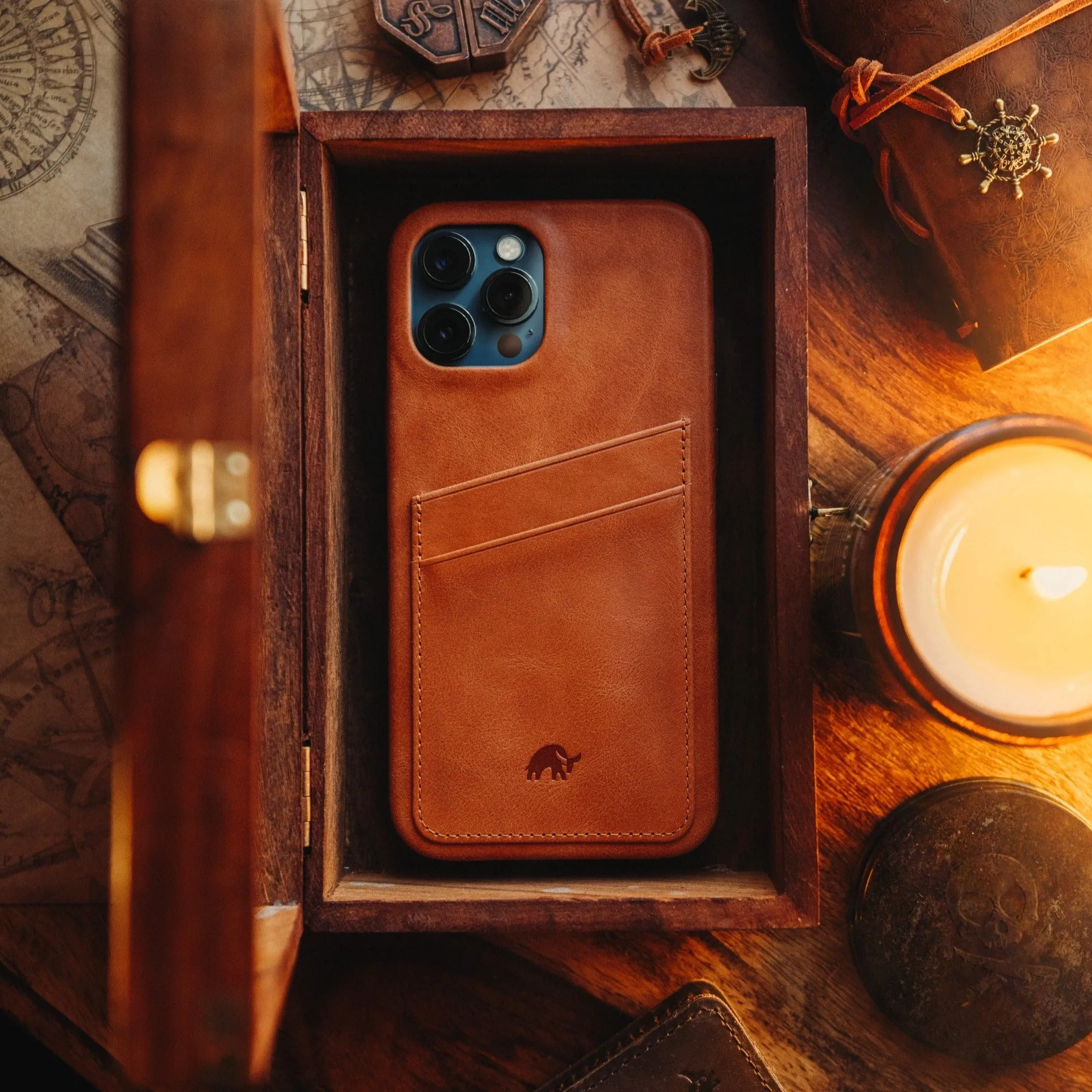 The Minimalist Portfolio Case - SIENNA